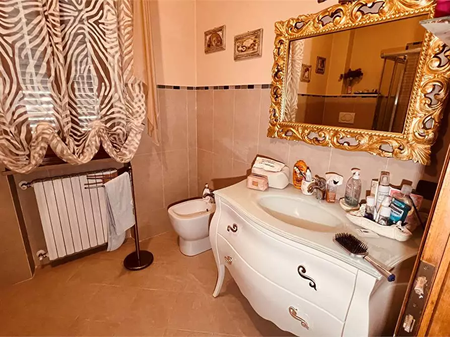 Immagine 22 di Porzione di casa in vendita  in via delle ville 493 a Capannori