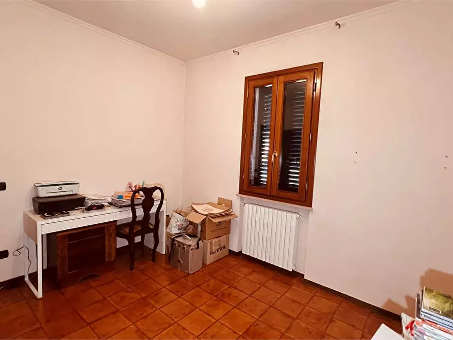 Immagine 25 di Porzione di casa in vendita  in via delle ville 493 a Capannori