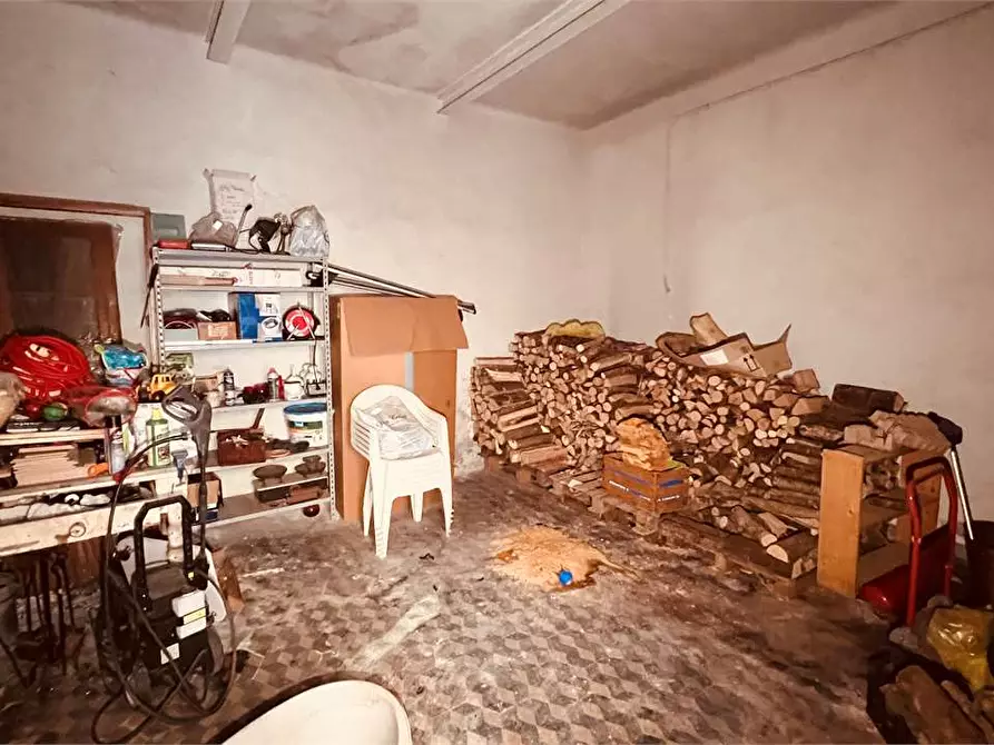 Immagine 31 di Porzione di casa in vendita  in via delle ville 493 a Capannori