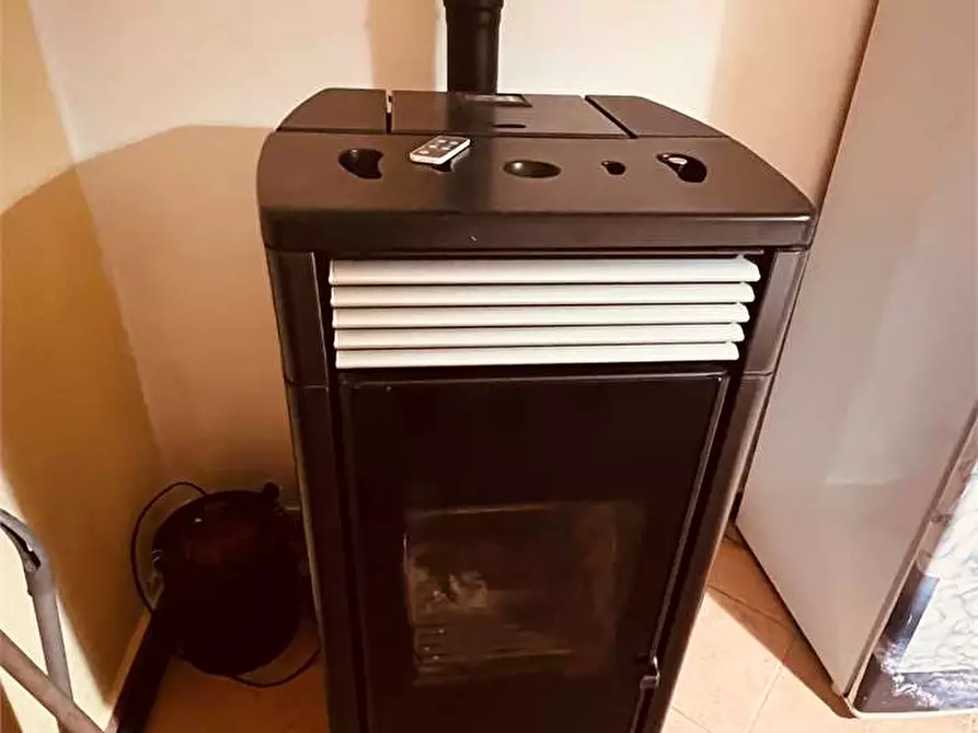 Immagine 9 di Casa indipendente in vendita  in Barga a Barga