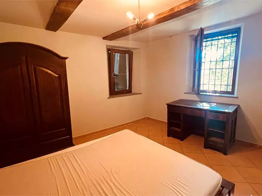 Immagine 10 di Casa indipendente in vendita  in Barga a Barga