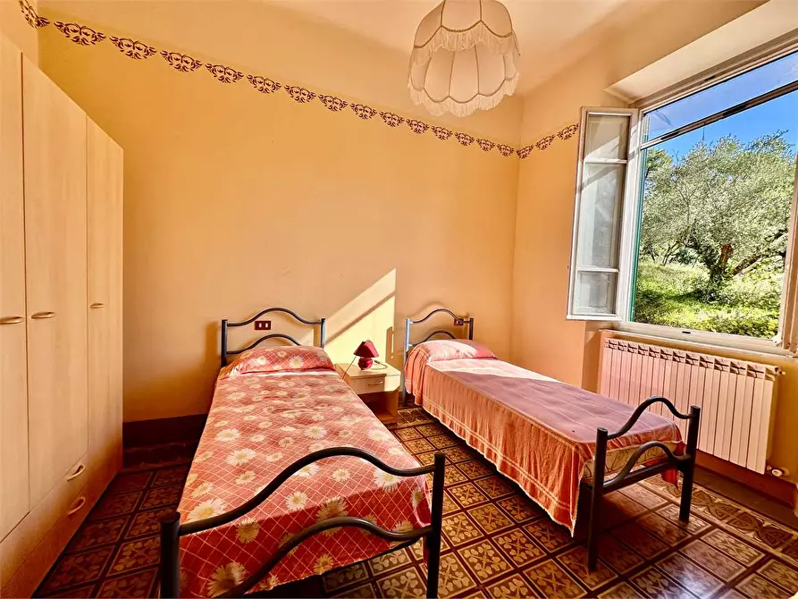 Immagine 21 di Villa in vendita  in Via di Mastiano e Gugliano 2138 a Lucca