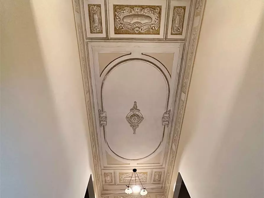 Immagine 13 di Villa in vendita  in Via di Mastiano e Gugliano 2138 a Lucca