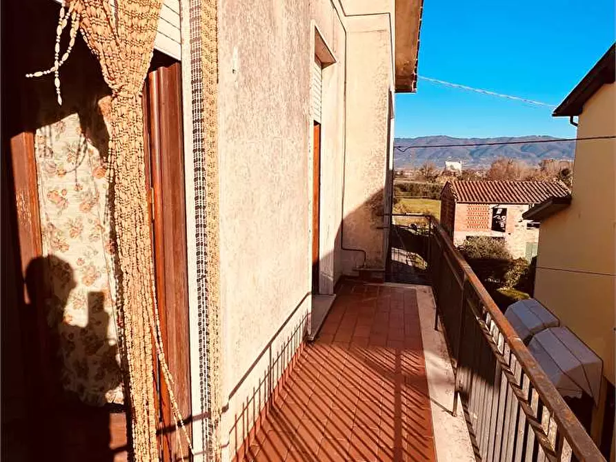 Immagine 7 di Appartamento in vendita  in via ponte maggiore a Capannori
