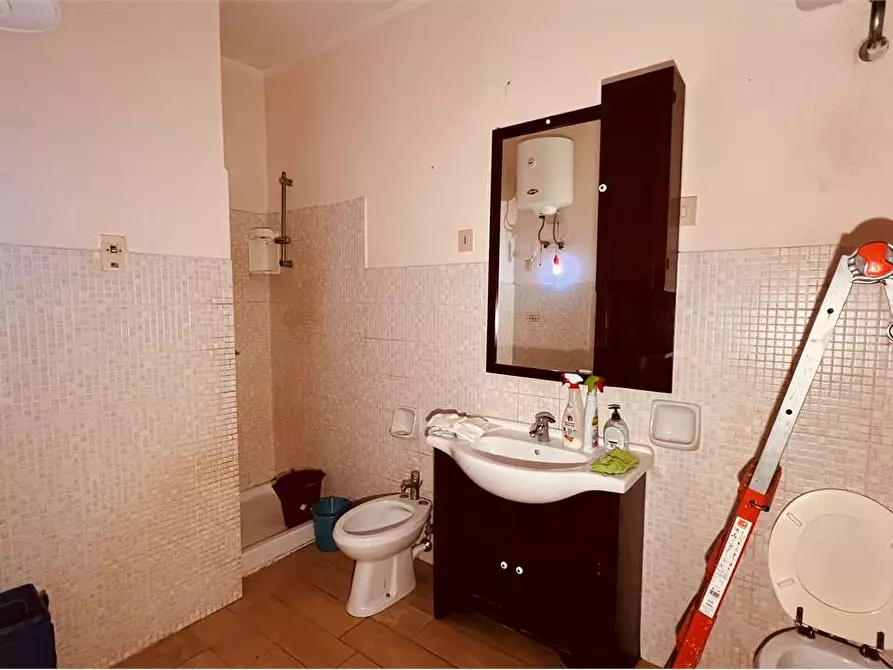 Immagine 13 di Appartamento in vendita  in via ponte maggiore a Capannori