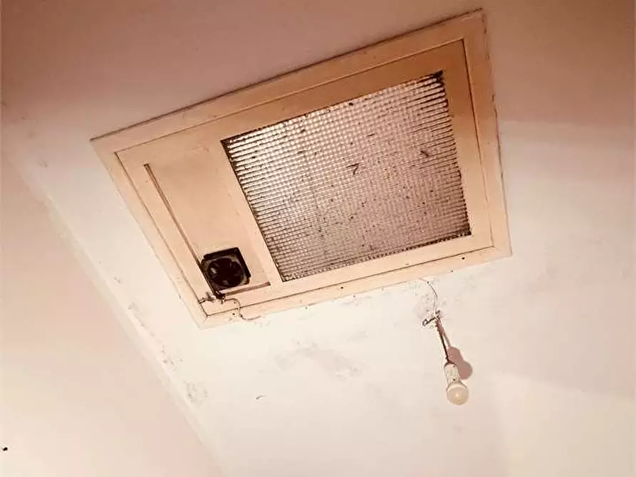 Immagine 14 di Appartamento in vendita  in via ponte maggiore a Capannori