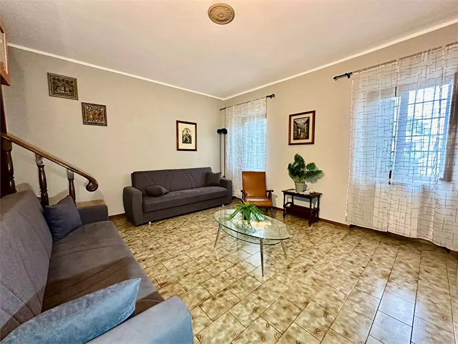 Immagine 4 di Appartamento in vendita  in via traversa a Capannori