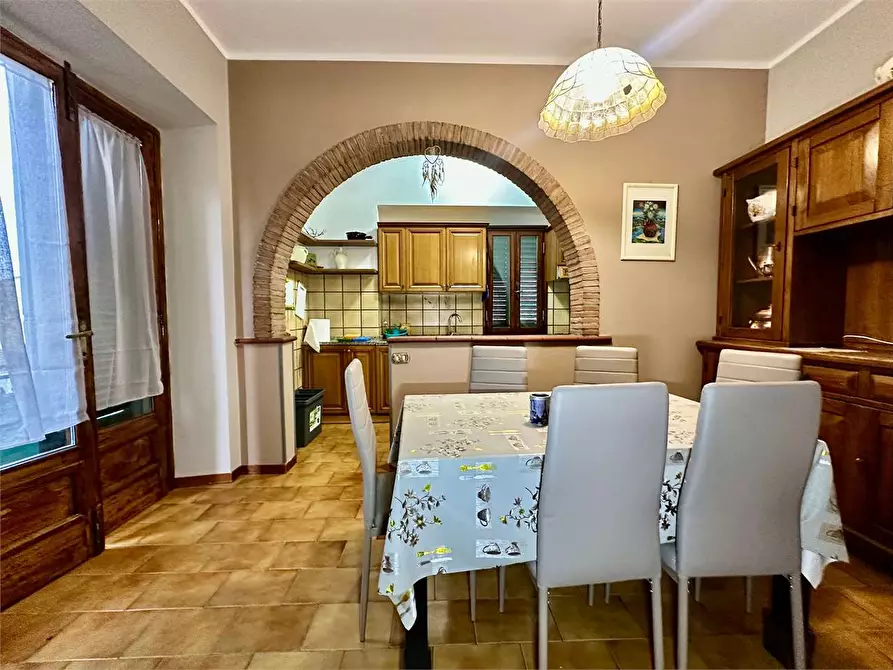 Immagine 6 di Appartamento in vendita  in via traversa a Capannori