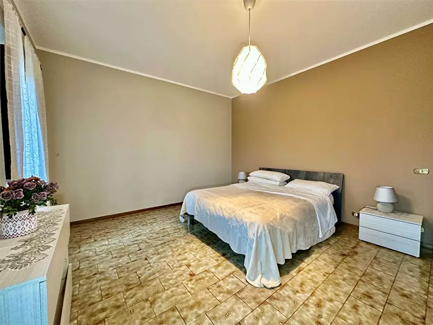 Immagine 11 di Appartamento in vendita  in via traversa a Capannori