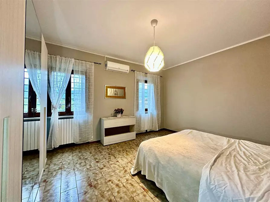 Immagine 13 di Appartamento in vendita  in via traversa a Capannori