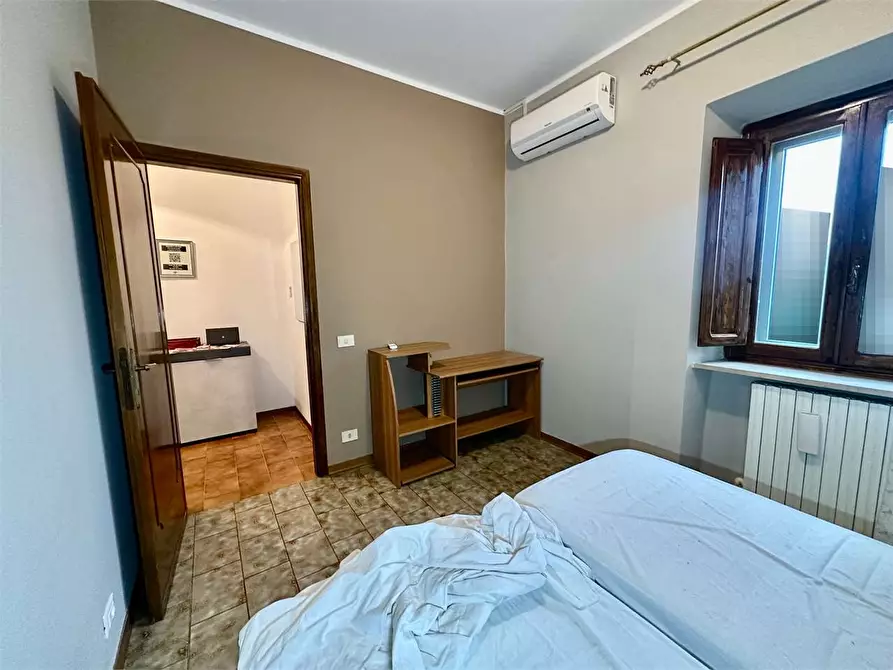 Immagine 16 di Appartamento in vendita  in via traversa a Capannori