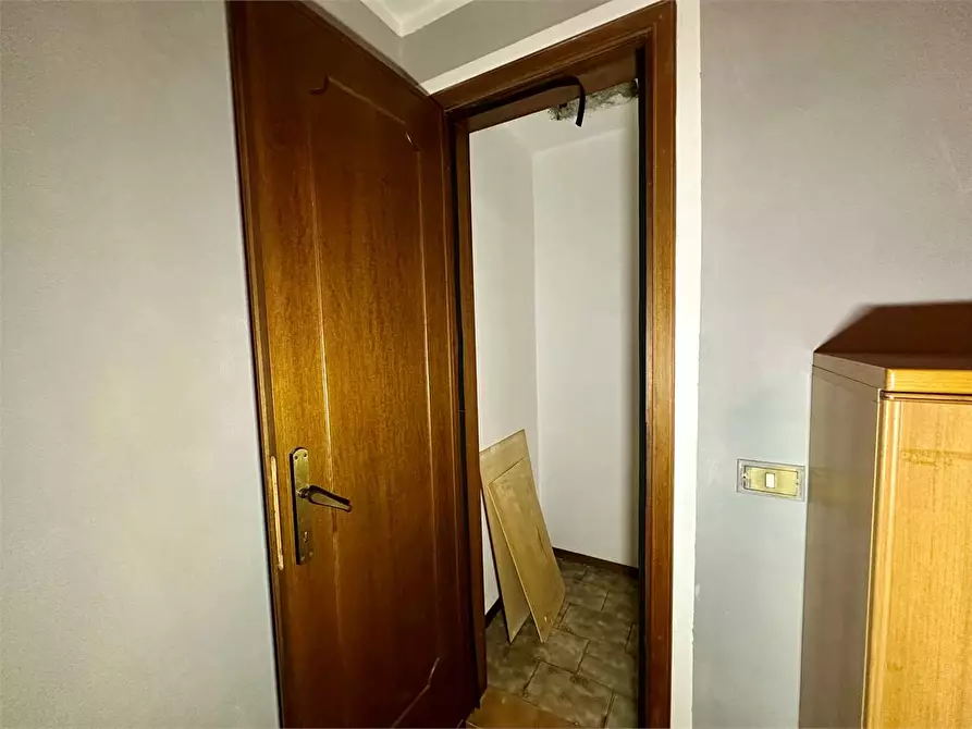 Immagine 22 di Appartamento in vendita  in via traversa a Capannori