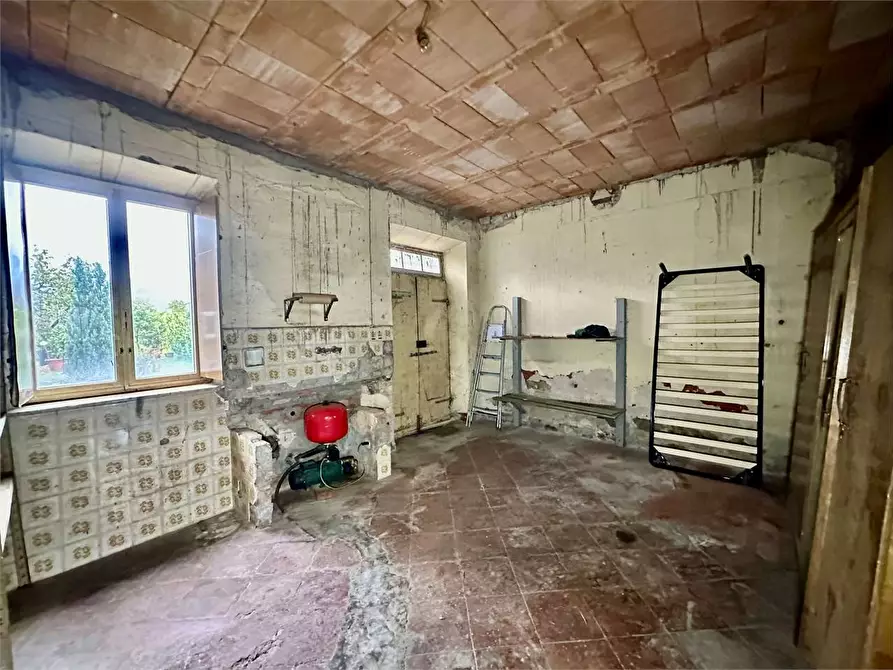 Immagine 33 di Appartamento in vendita  in via traversa a Capannori