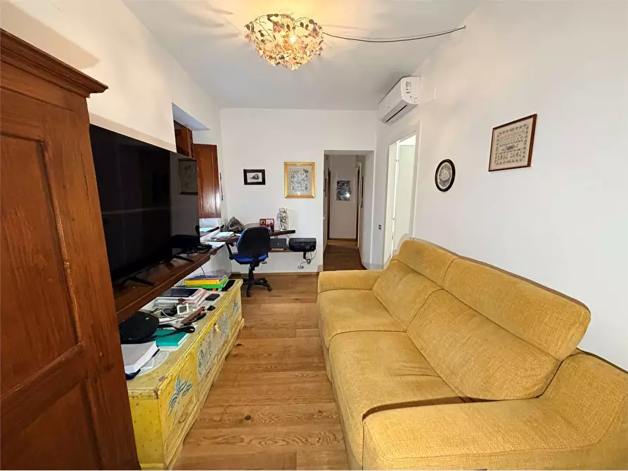 Immagine 10 di Rustico / casale in vendita  in tofori a Capannori