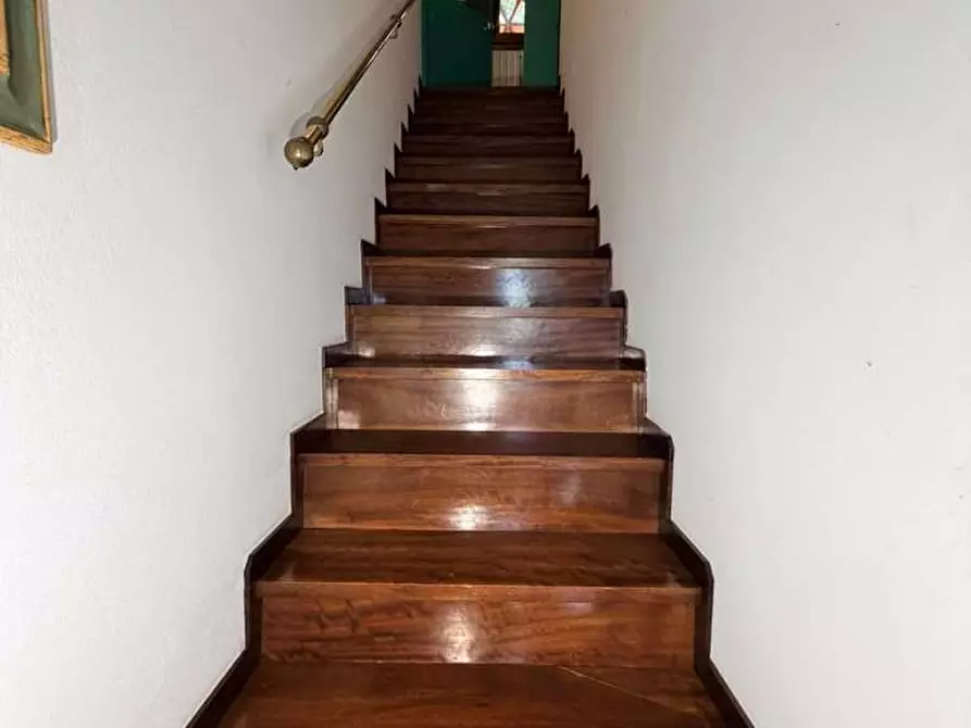 Immagine 12 di Rustico / casale in vendita  in tofori a Capannori