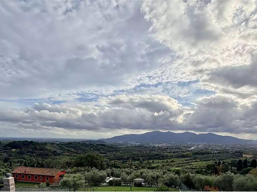 Immagine 2 di Rustico / casale in vendita  in tofori a Capannori