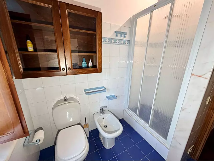 Immagine 18 di Rustico / casale in vendita  in tofori a Capannori