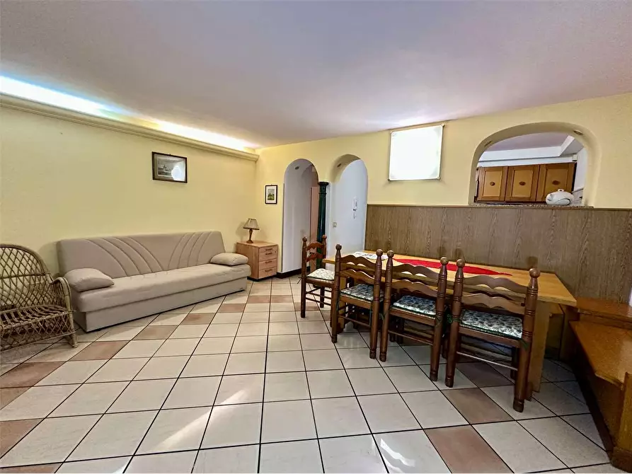 Immagine 1 di Appartamento in vendita  in via padre eugenio barsanti a Viareggio