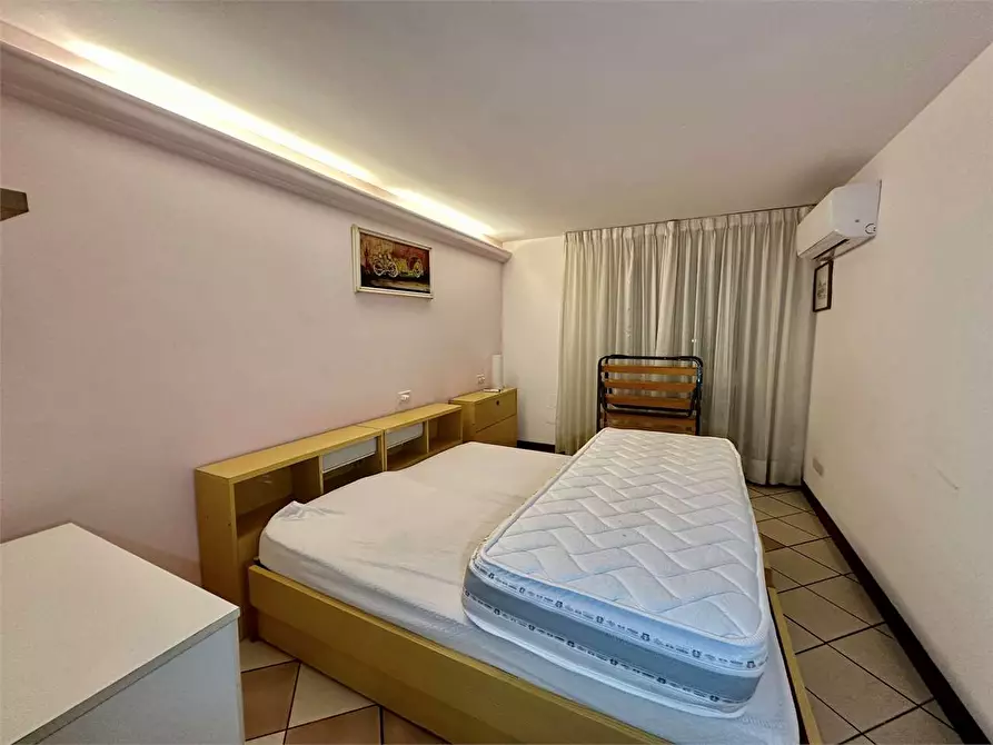 Immagine 17 di Appartamento in vendita  in via padre eugenio barsanti a Viareggio