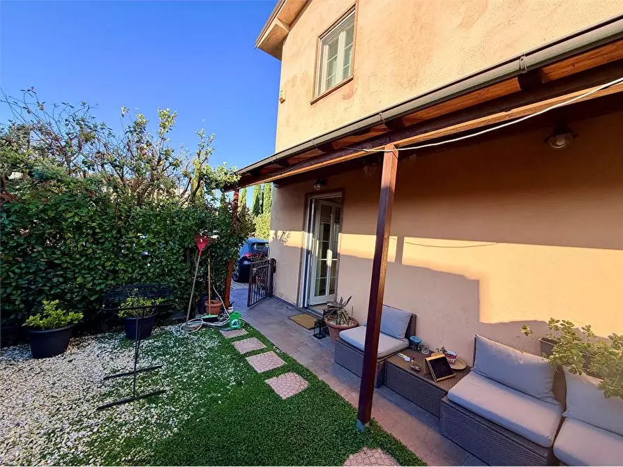 Immagine 2 di Villetta a schiera in vendita  in via di carraia a Capannori