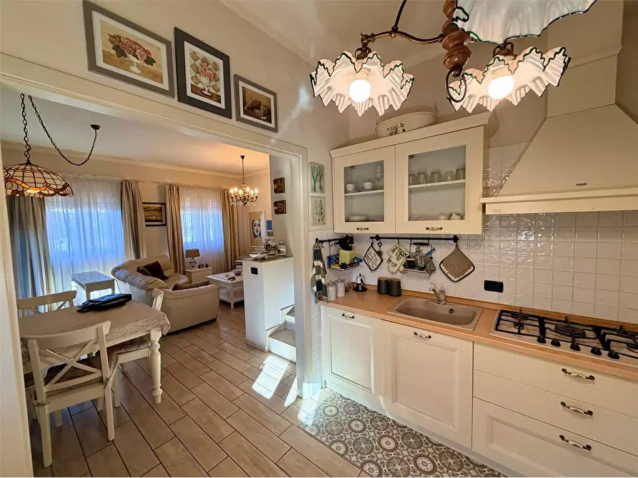 Immagine 8 di Villetta a schiera in vendita  in via di carraia a Capannori