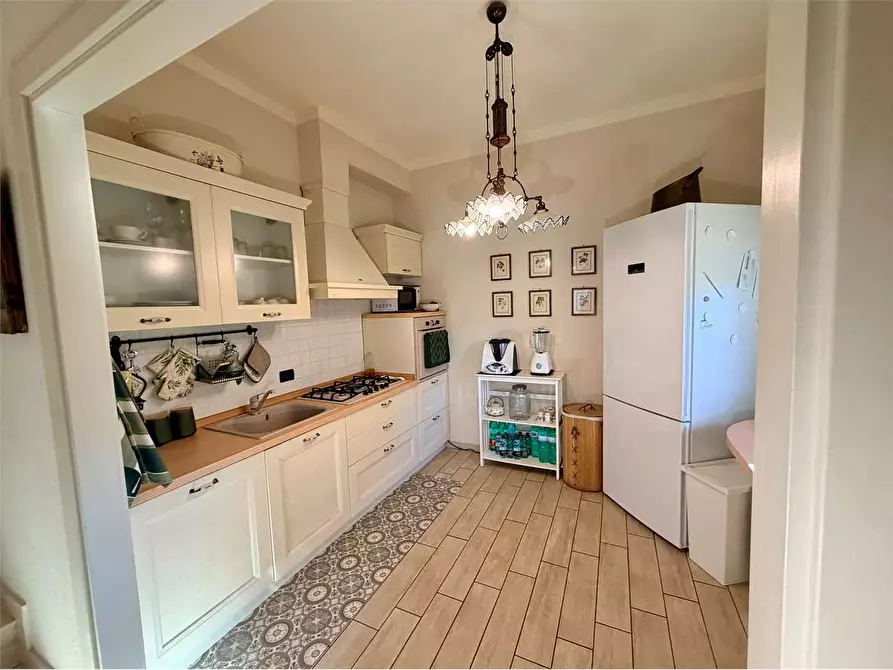 Immagine 10 di Villetta a schiera in vendita  in via di carraia a Capannori