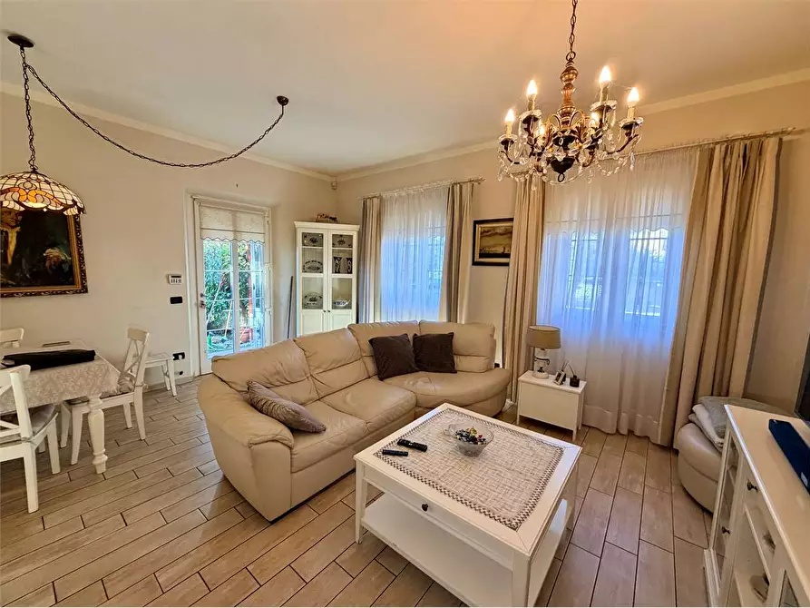 Immagine 4 di Villetta a schiera in vendita  in via di carraia a Capannori