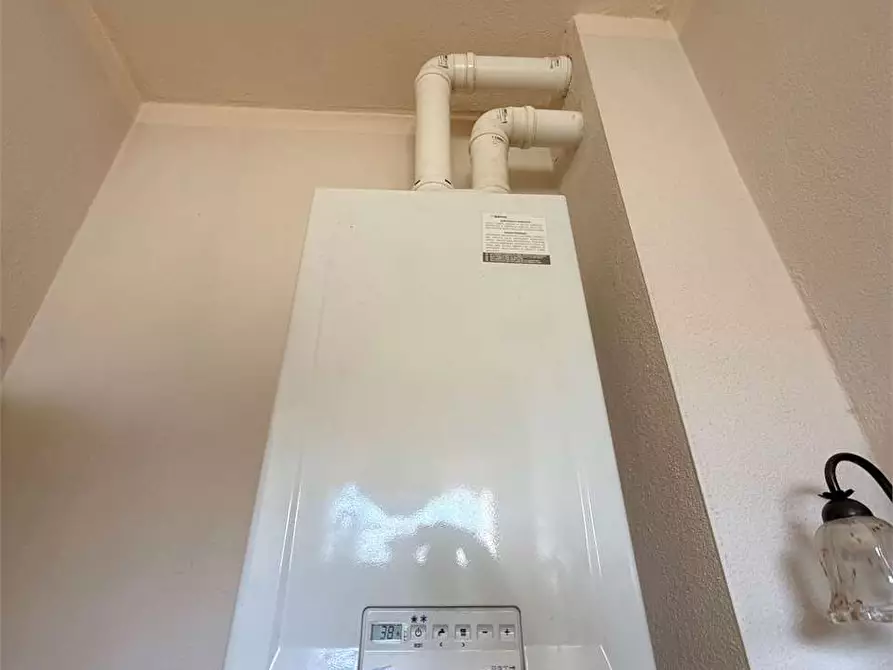 Immagine 27 di Villetta a schiera in vendita  in via di carraia a Capannori