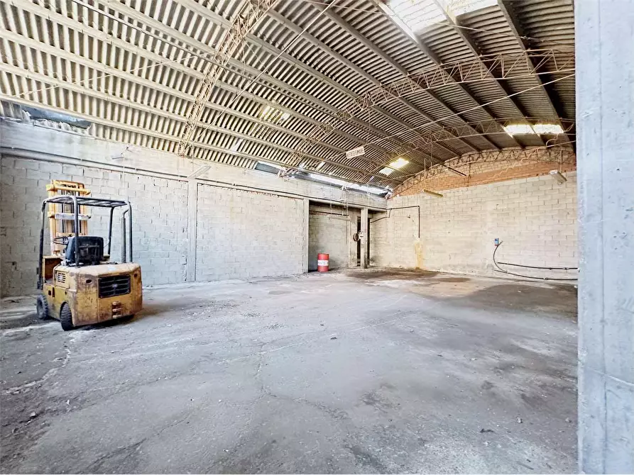 Immagine 7 di Capannone industriale in vendita  in via delle ville  493 a Capannori