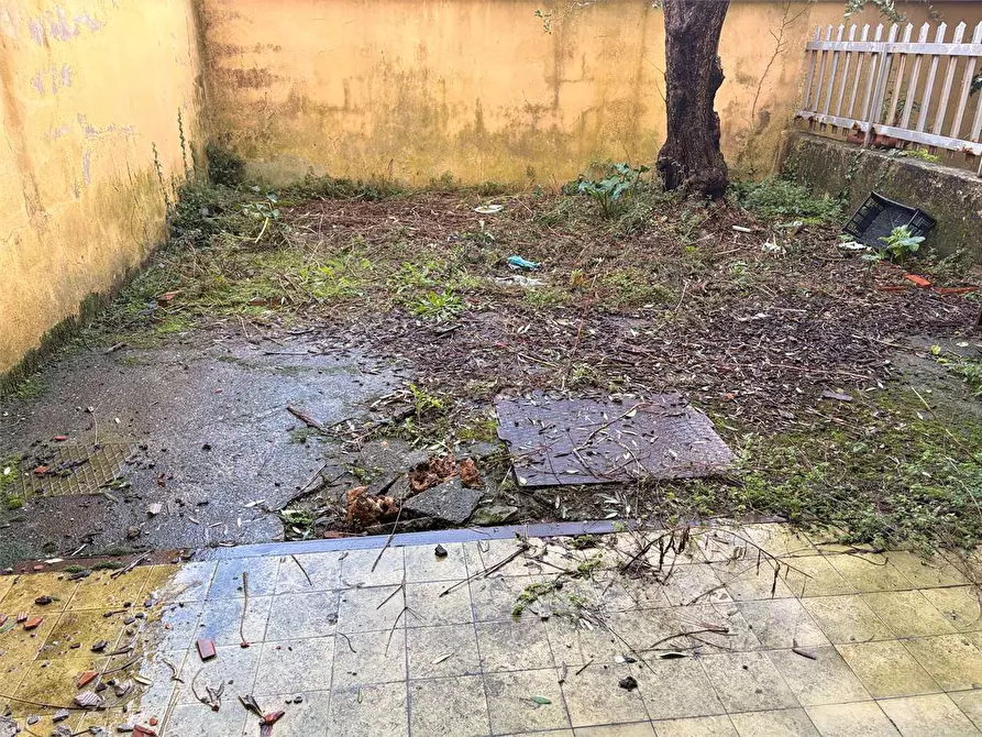 Immagine 18 di Appartamento in vendita  in via delle ville 493 a Capannori