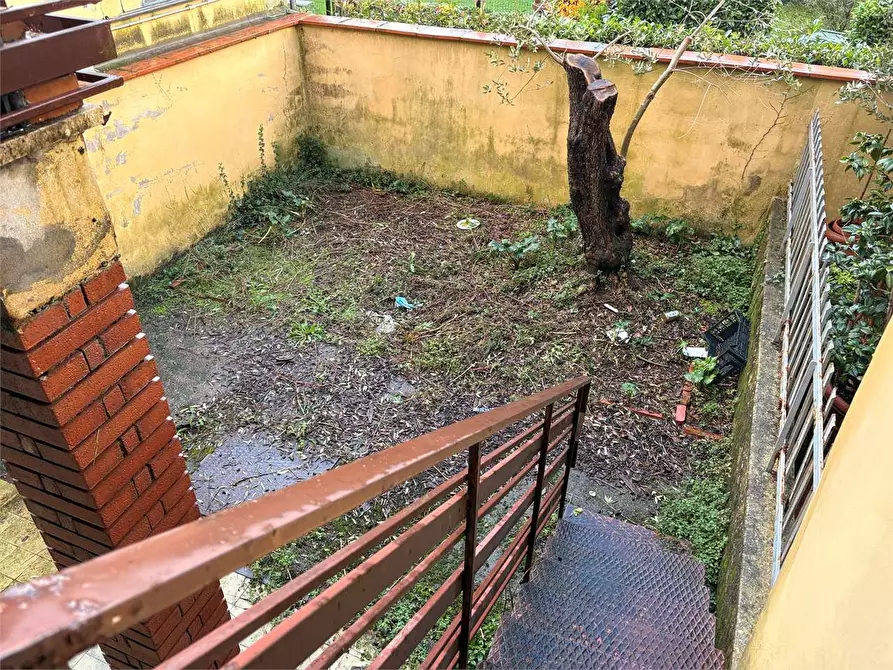 Immagine 20 di Appartamento in vendita  in via delle ville 493 a Capannori