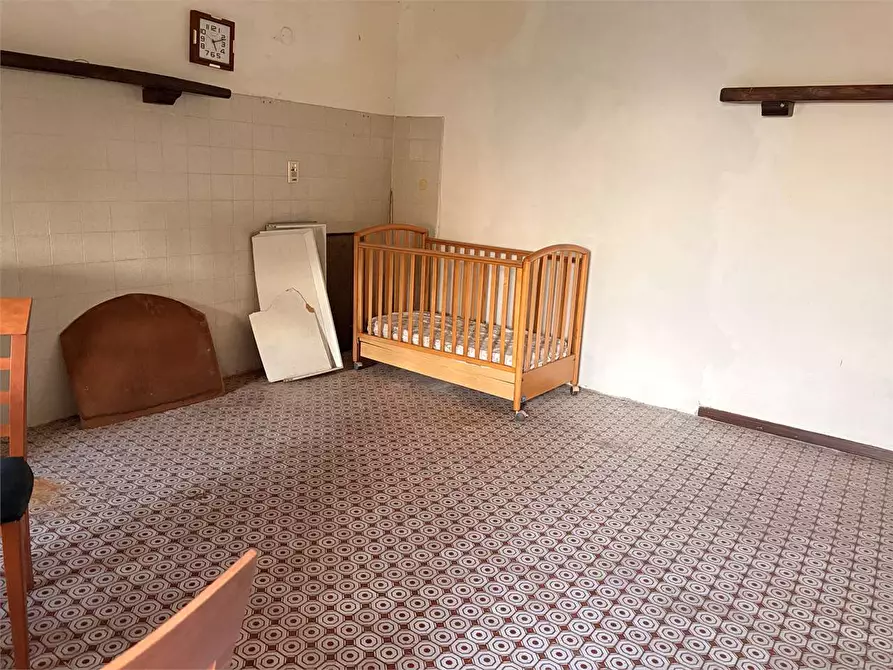 Immagine 17 di Appartamento in vendita  in via delle ville 493 a Capannori