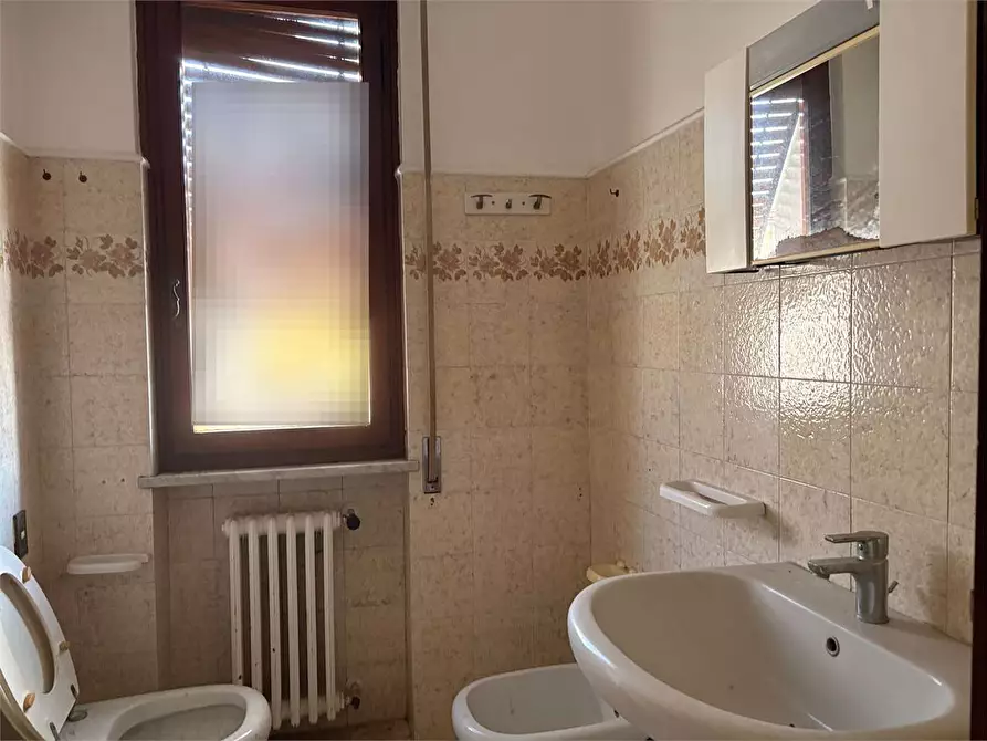 Immagine 14 di Appartamento in vendita  in via delle ville 493 a Capannori