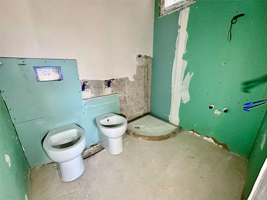 Immagine 5 di Porzione di casa in vendita  in via del chiassetto a Capannori