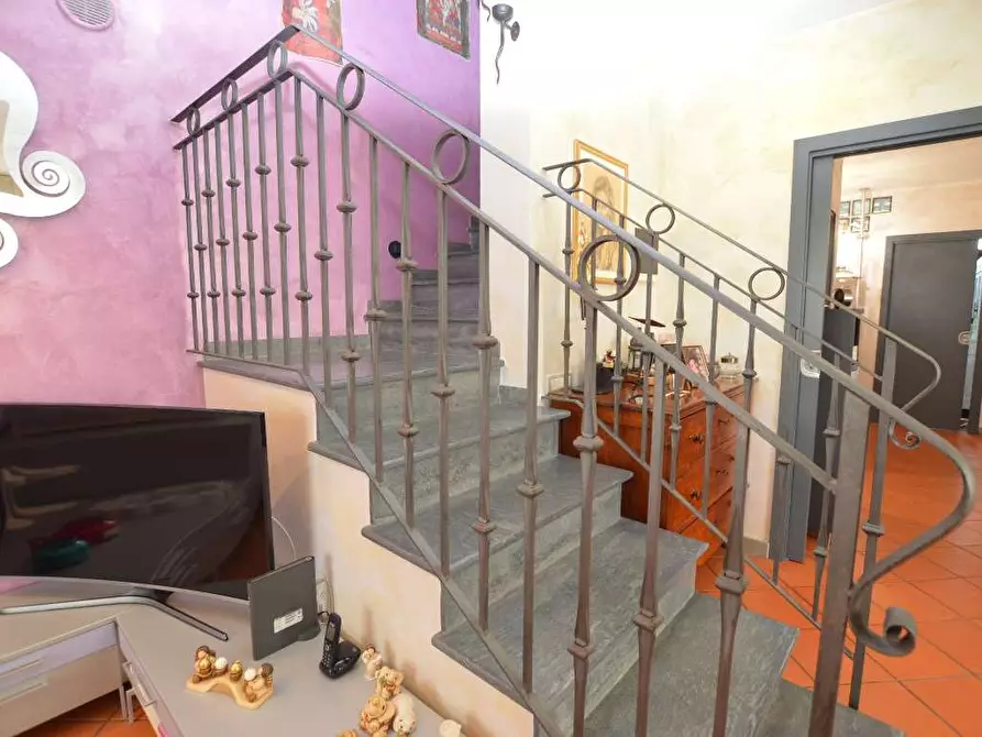 Immagine 9 di Villetta a schiera in vendita  in capannori a Capannori