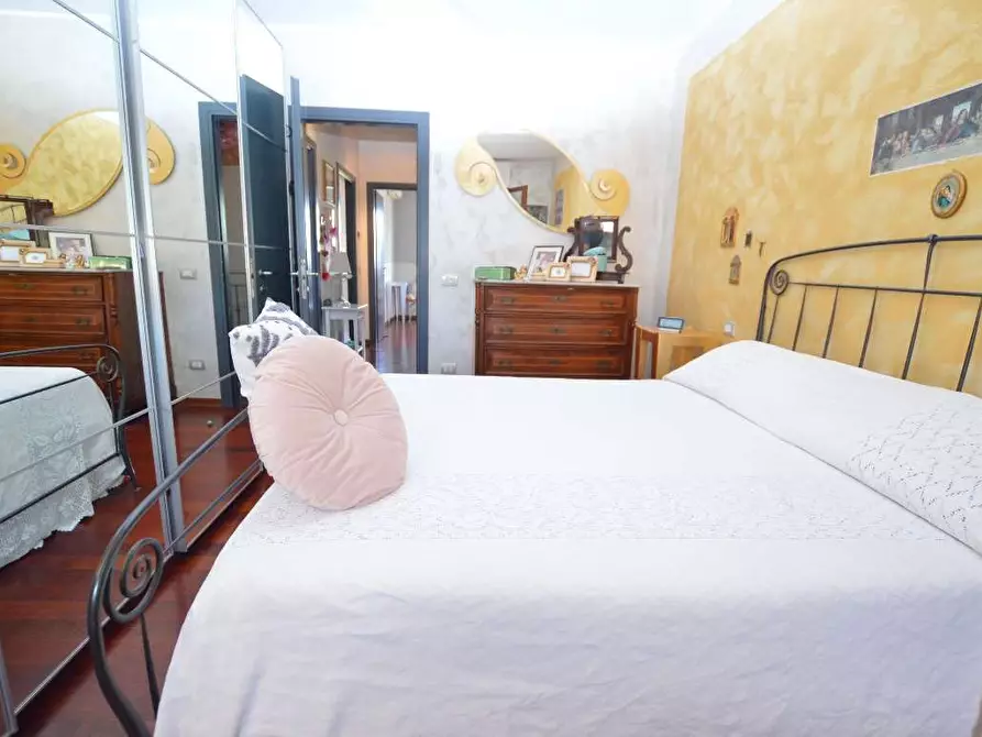 Immagine 21 di Villetta a schiera in vendita  in capannori a Capannori