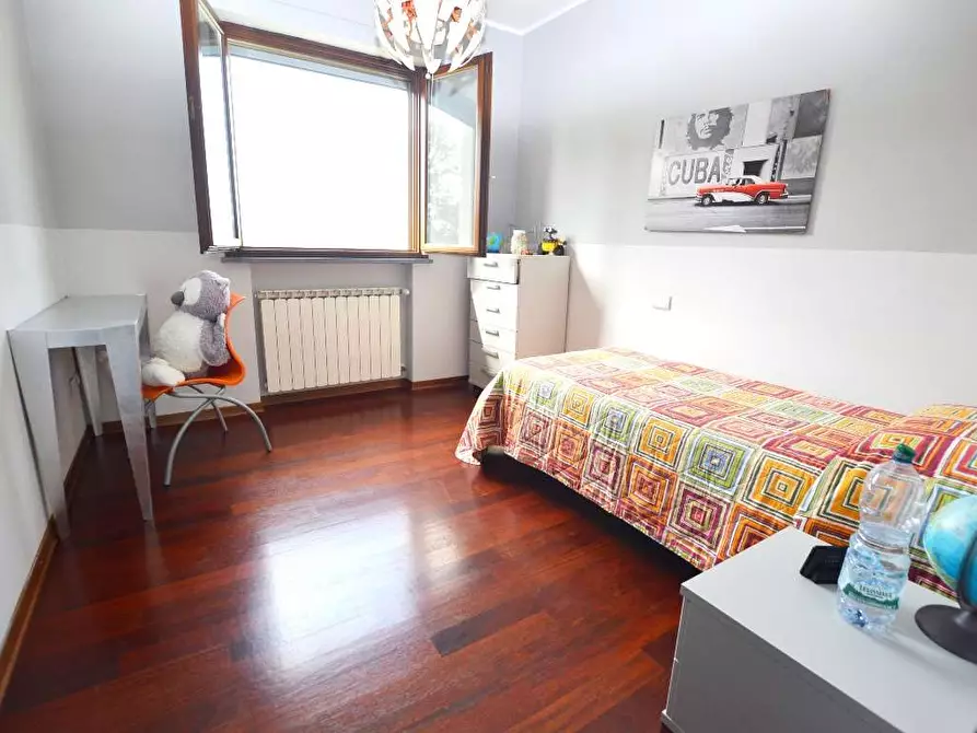 Immagine 27 di Villetta a schiera in vendita  in capannori a Capannori