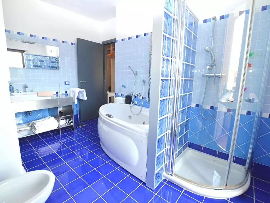 Immagine 31 di Villetta a schiera in vendita  in capannori a Capannori