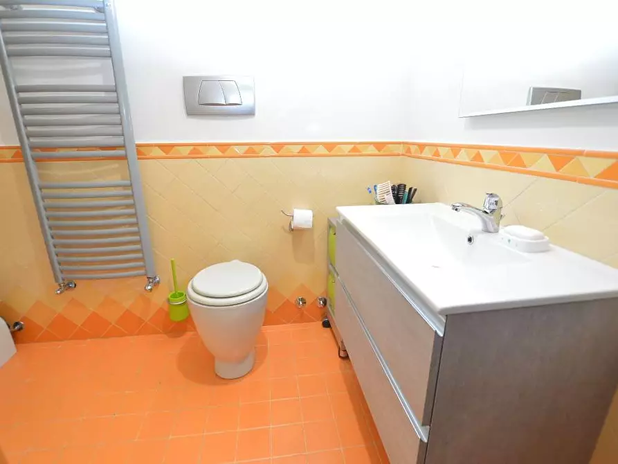 Immagine 15 di Villetta a schiera in vendita  in capannori a Capannori