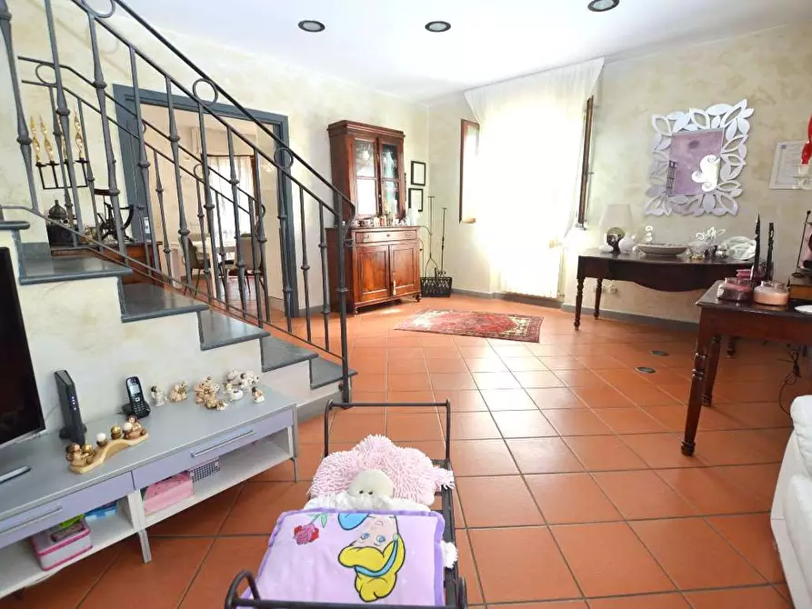 Immagine 3 di Villetta a schiera in vendita  in capannori a Capannori