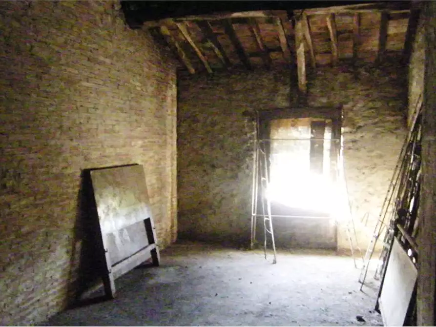Immagine 6 di Porzione di casa in vendita  in Capannori - Lunata a Capannori