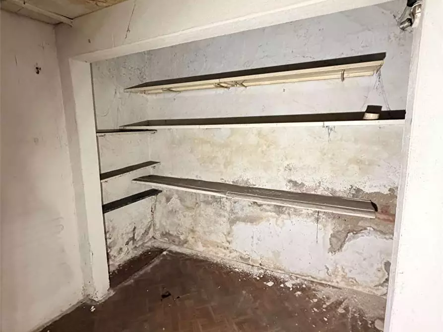 Immagine 22 di Porzione di casa in vendita  in Capannori - Lunata a Capannori