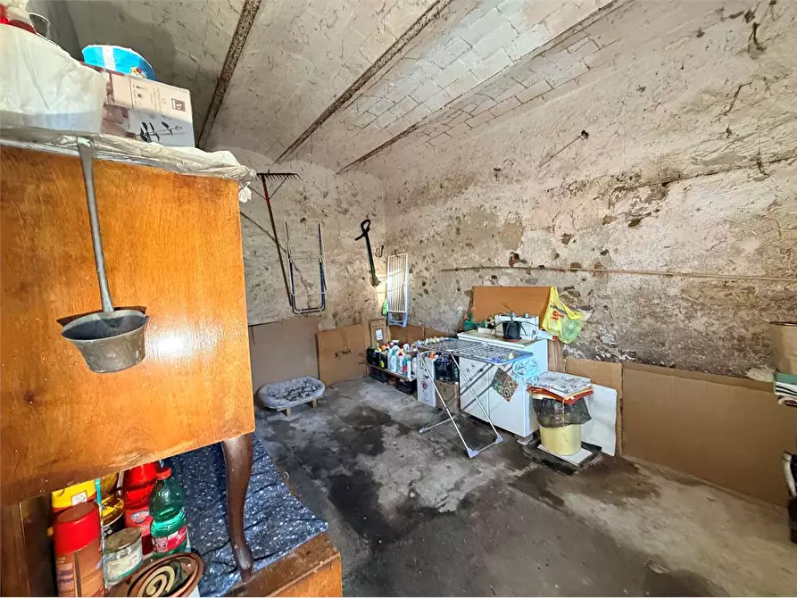 Immagine 12 di Porzione di casa in vendita  in colle di compito a Capannori