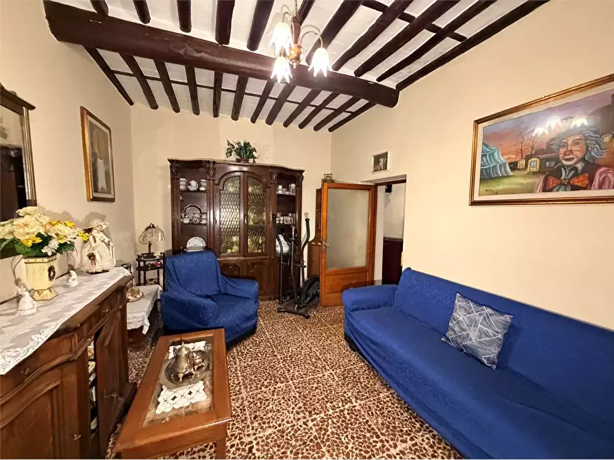 Immagine 4 di Porzione di casa in vendita  in colle di compito a Capannori