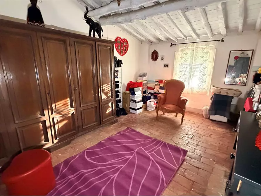 Immagine 23 di Porzione di casa in vendita  in colle di compito a Capannori