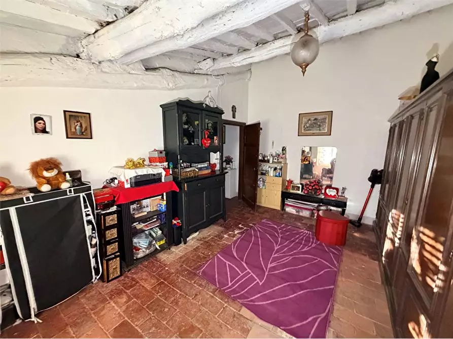 Immagine 24 di Porzione di casa in vendita  in colle di compito a Capannori