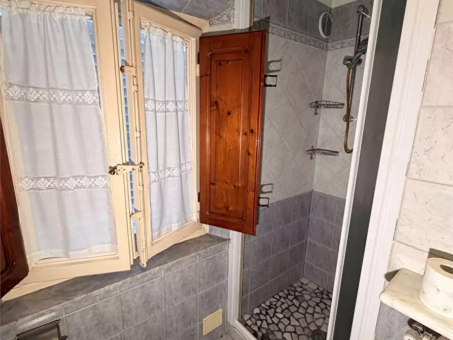Immagine 17 di Porzione di casa in vendita  in via lombarda a Capannori