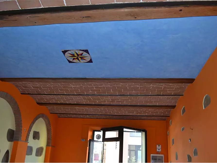 Immagine 2 di Laboratorio in vendita  in via consani a Lucca