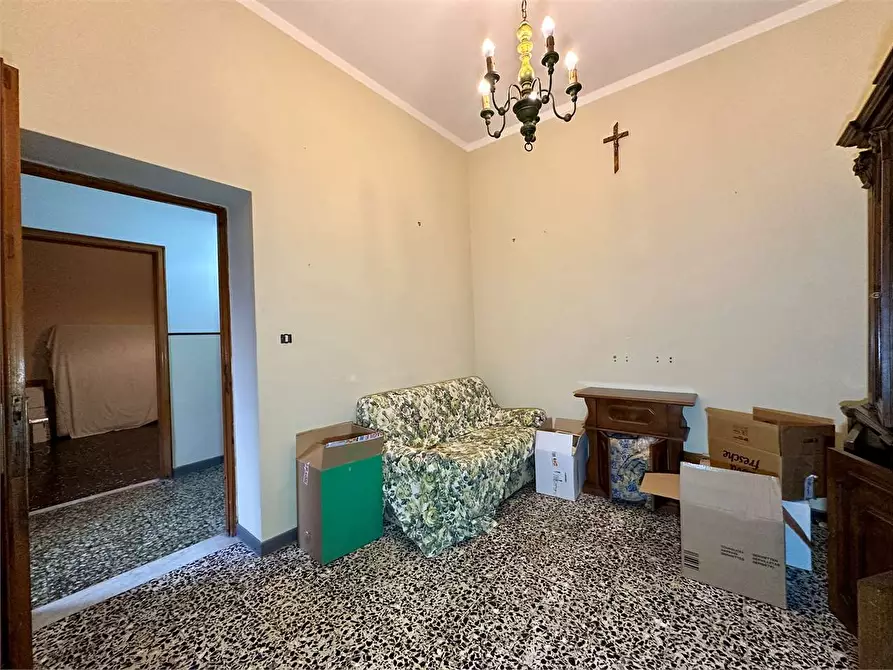 Immagine 3 di Porzione di casa in vendita  in via di tempagnano a Lucca