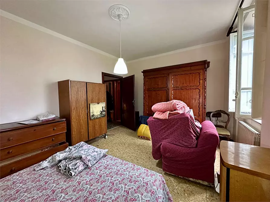 Immagine 17 di Porzione di casa in vendita  in via di tempagnano a Lucca